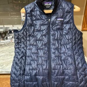 Patagonia Blue  Packable  Nano Puff Primaloft Puffer Vest Large Women’s Ski base